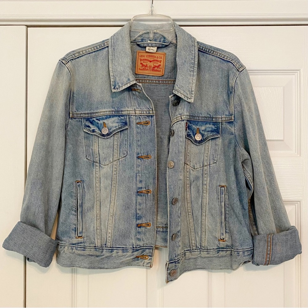 Levi’s Red Tab Jean Jacket Women’s XL